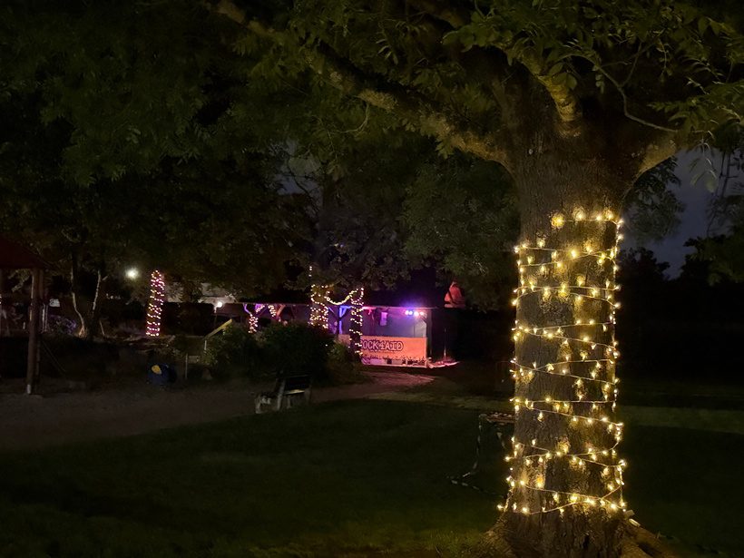 Campfire Stage im Freien